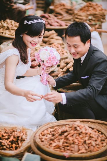 Bộ ảnh cưới cực kỳ tự nhiên và bình dị được thực hiện tại chợ Đông Hà - TP Đông Hà - Quảng Trị - Hải Hà Wedding - Hình 1