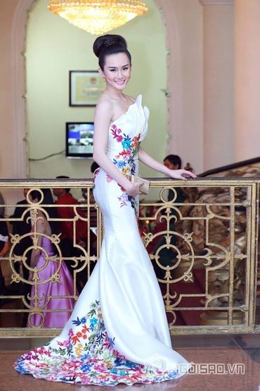 Mẫu Váy Cưới Design - Stephen Lee Makeup Studio - Hình 16