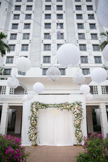Trang trí đám cưới cô dâu - chú rể Trang - Nam  - Sheraton Hanoi Hotel - Hình 2