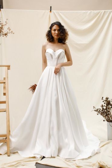 IRIDESCENT DREAMS Collection - Olivia Ng Bridal - Hình 24