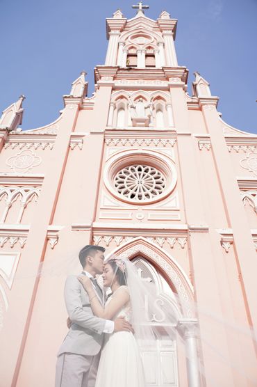 Nhà thờ màu hồng - Sweet Bouquet Bridal - Hình 20