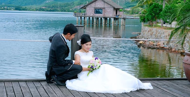 Áo cưới Hoa Hồng - Huyện Phú Lộc - Tỉnh Thừa Thiên Huế - Hình 7