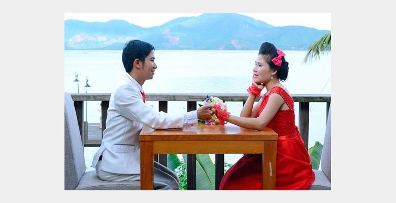 Áo cưới Hoa Hồng - Huyện Phú Lộc - Tỉnh Thừa Thiên Huế - Hình 4
